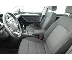 Volkswagen Passat 1.5 TSI 110kW - 13