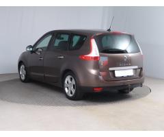 Renault Grand Scenic 1.9 dCi 96kW - 5