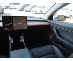 Tesla Model 3 Long Range 4WD 76kWh 324kW - 11