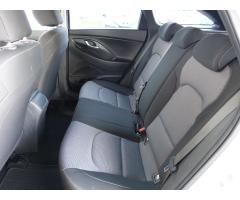 Hyundai i30 1.6 CRDi 85kW - 15