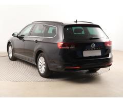 Volkswagen Passat 2.0 TDI 110kW - 5