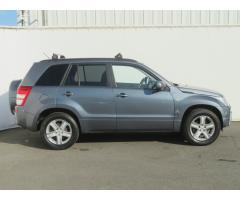 Suzuki Grand Vitara 2.0 103kW - 8