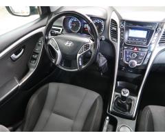 Hyundai i30 1.6 MPI 88kW - 9