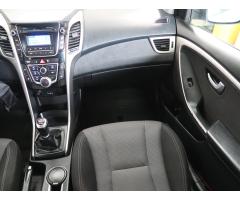 Hyundai i30 1.6 MPI 88kW - 11