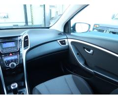 Hyundai i30 1.6 CRDi 81kW - 11