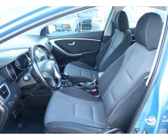 Hyundai i30 1.6 CRDi 81kW - 16