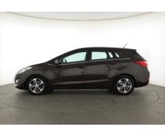 Hyundai i30 1.6 GDI 99kW - 4