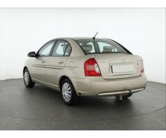 Hyundai Accent 1.4i 71kW - 5