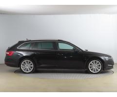 Škoda Superb 2.0 TDI 110kW - 8