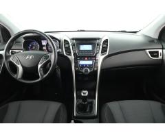 Hyundai i30 1.6 GDI 99kW - 9