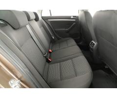 Volkswagen Golf 1.6 TDI 77kW - 11