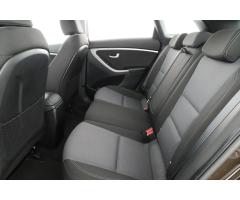 Hyundai i30 1.6 GDI 99kW - 12