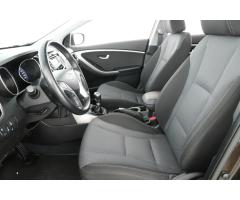 Hyundai i30 1.6 GDI 99kW - 13