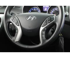 Hyundai i30 1.6 GDI 99kW - 14