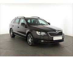 ŠKODA SUPERB COMBI 2.0TDI 140 LAURIN&K 4X4 DSG 7ST