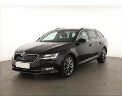 ŠKODA SUPERB COMBI 2.0TDI 140 LAURIN&K 4X4 DSG 7ST