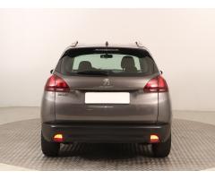 Peugeot 2008 1.2 PureTech 60kW - 6