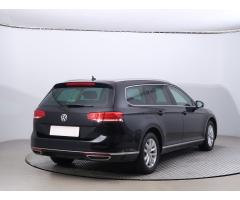 Volkswagen Passat 2.0 TDI 140kW - 7