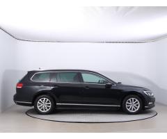 Volkswagen Passat 2.0 TDI 140kW - 8