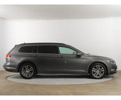 Volkswagen Passat 2.0 TDI 110kW - 8