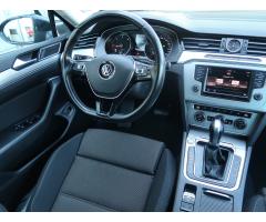 Volkswagen Passat 2.0 TDI 140kW - 9