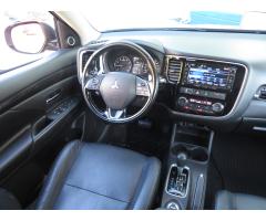 Mitsubishi Outlander 2.0 110kW - 9