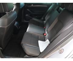 Volkswagen Passat 2.0 TDI 147kW - 15