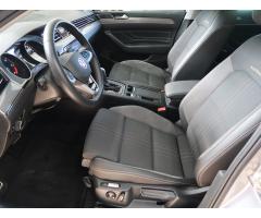 Volkswagen Passat 2.0 TDI 147kW - 16