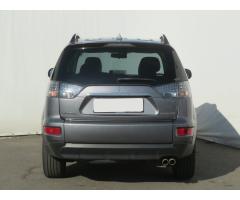 Mitsubishi Outlander 2.2 DI-D 130kW - 6