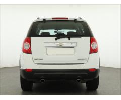 Chevrolet Captiva 2.4 i 123kW - 6