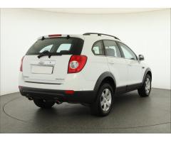 Chevrolet Captiva 2.4 i 123kW - 7