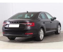 Škoda Superb 2.0 TDI 110kW - 7