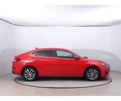 Hyundai i30 1.4 T-GDI 103kW - 8