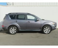 Mitsubishi Outlander 2.2 DI-D 130kW - 8