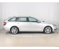 Škoda Octavia 1.6 TDI 85kW - 8