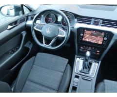 Volkswagen Passat 2.0 TDI 90kW - 9