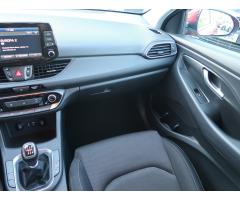 Hyundai i30 1.4 T-GDI 103kW - 11