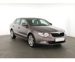 ŠKODA SUPERB COMBI 2.0TDI 140 LAURIN&K 4X4 DSG 7ST