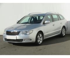 ŠKODA SUPERB COMBI 2.0TDI 140 LAURIN&K 4X4 DSG 7ST