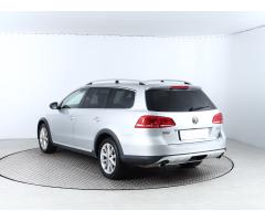 Volkswagen Passat 2.0 TDI 130kW - 5