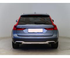 Volvo V90 D4 2.0 AWD 140kW - 6