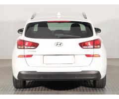 Hyundai i30 1.4 CVVT 73kW - 6