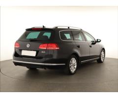 Volkswagen Passat 2.0 TDI 130kW - 7