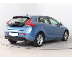 Volvo V40 2.0 D3 110kW - 7