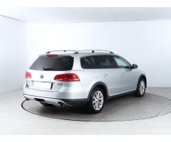 Volkswagen Passat 2.0 TDI 130kW - 7