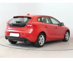 Volvo V40 1.6 T2 88kW - 7