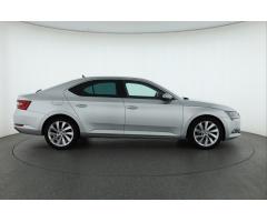 Škoda Superb 2.0 TDI 140kW - 8