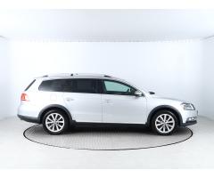 Volkswagen Passat 2.0 TDI 130kW - 8