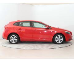 Volvo V40 1.6 T2 88kW - 8