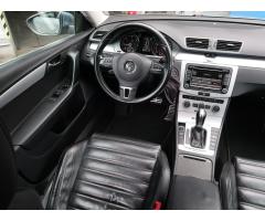 Volkswagen Passat 2.0 TDI 130kW - 9